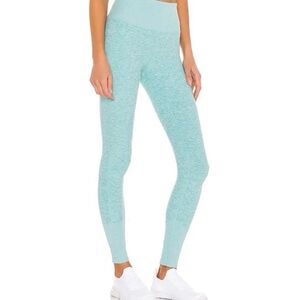 ALO Yoga HIGH-WAIST ALOSOFT LOUNGE LEGGING  (blue quartz heather)